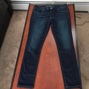 AE Super Stretch Skinny Jeans size 10